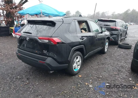 2021 Toyota Rav4 Xle из США, поврежденный, VIN 2T3P1RFV5MW213028